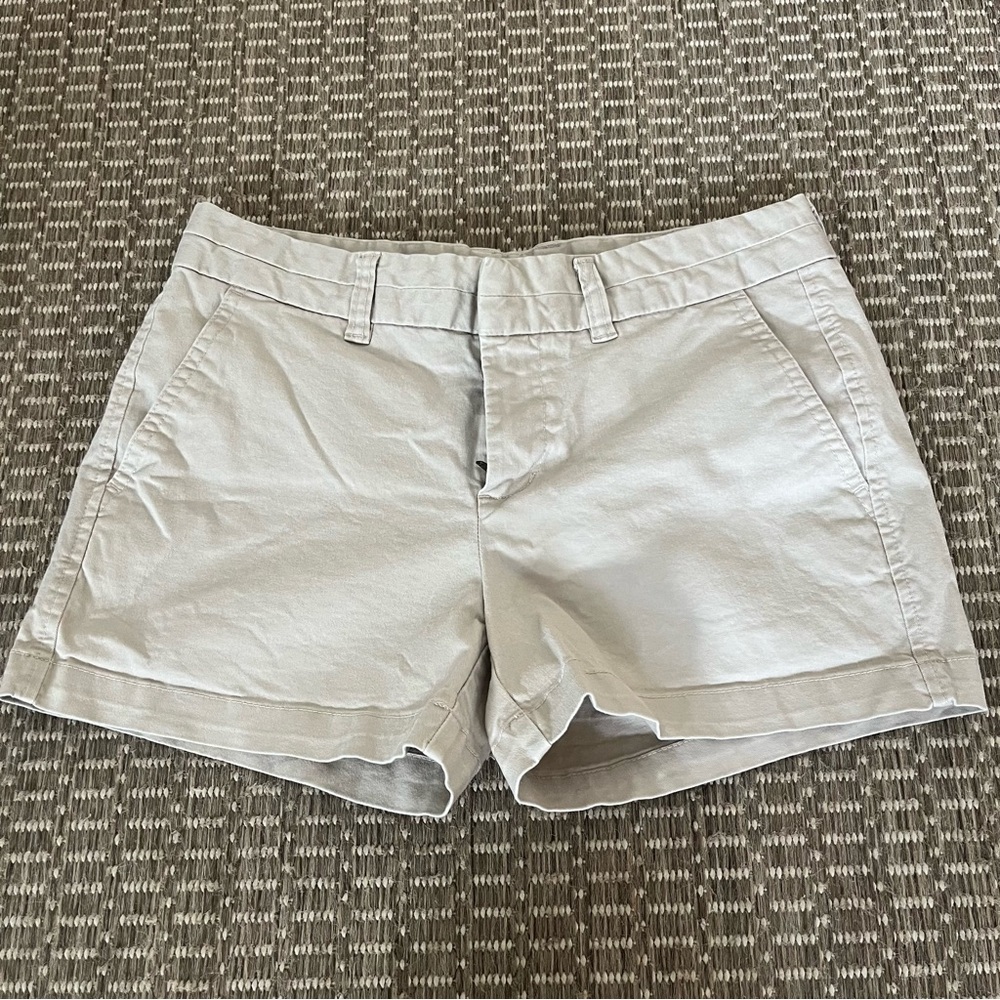 GAP Tan Bermudas Relaxed Fit Shorts